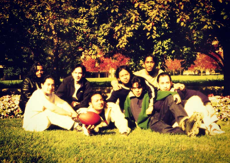 Budak Meja Belakang Pax Americana Geng Wasted Purdue